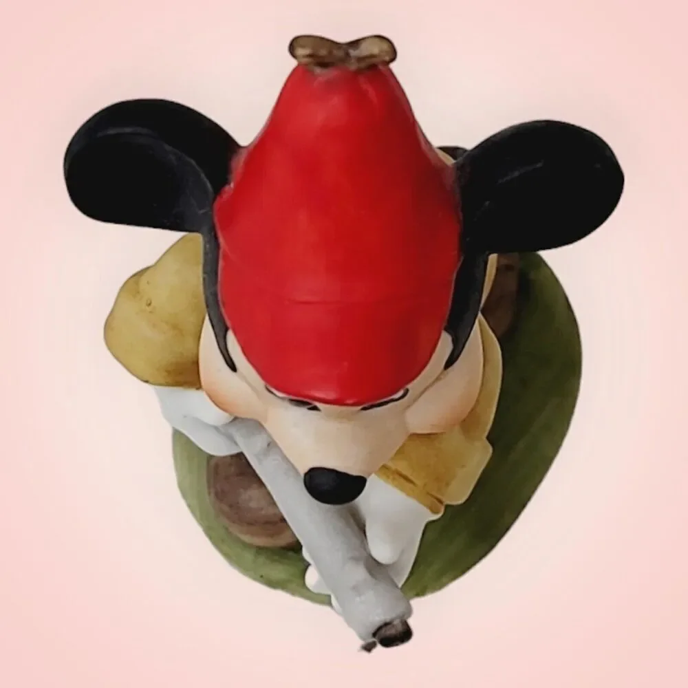 Vintage Walt Disney Porcelain Figurine Mickey Mouse‎ 